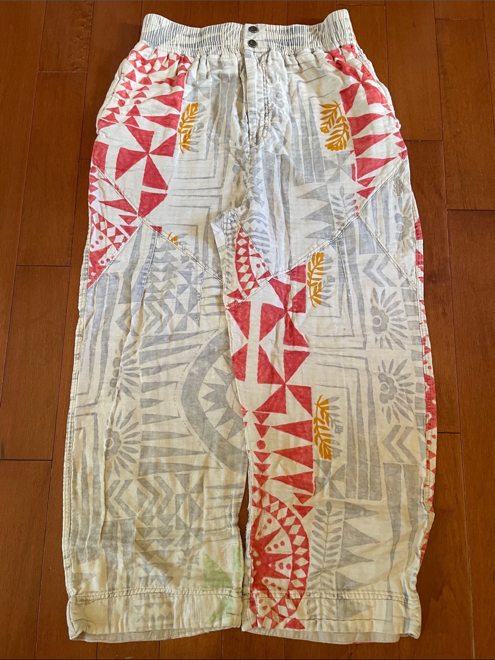 Lightweight Printed Wide-Leg Pants in White, Red & Yellow